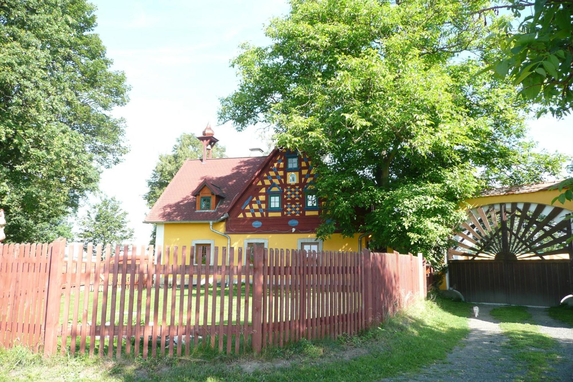 Hrazdeny Statek Mytinka Guest House Екстериор снимка