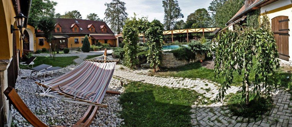 Hrazdeny Statek Mytinka Guest House Екстериор снимка