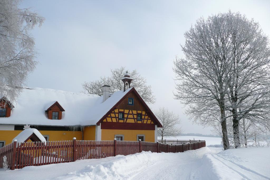 Hrazdeny Statek Mytinka Guest House Екстериор снимка